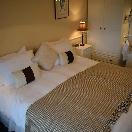Ballymore House Bed & Breakfast *