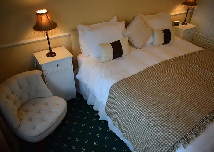 Bed & Breakfast Ballymore House *