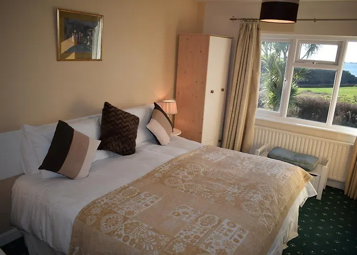 Bed & Breakfast Ballymore House *